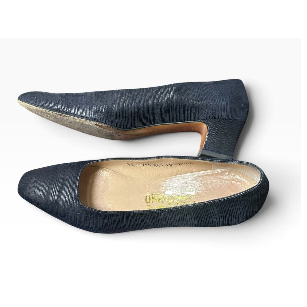 Salvatore Ferragamo Navy Lizard-Embossed Leather Pumps Size 10 AAAA Narrow Italy - Picture 3 of 12